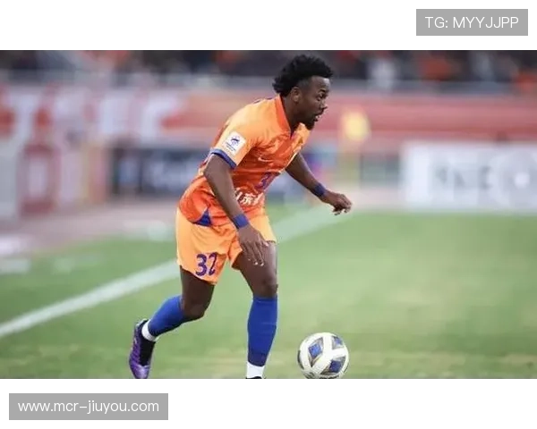 费南多自降年薪至25万美元求中超回归，归化国脚失业一年姿态放低